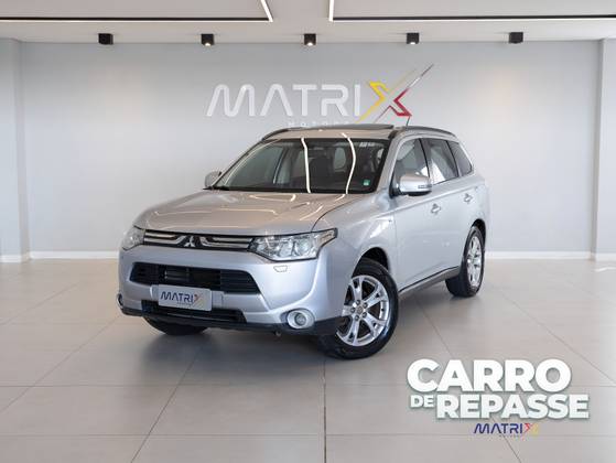 MITSUBISHI OUTLANDER 3.0 GT 4X4 V6 24V GASOLINA 4P AUTOMÁTICO